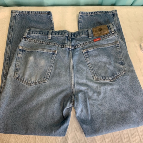 Wrangler Jeans Size 36x30 - Picture 3 of 4